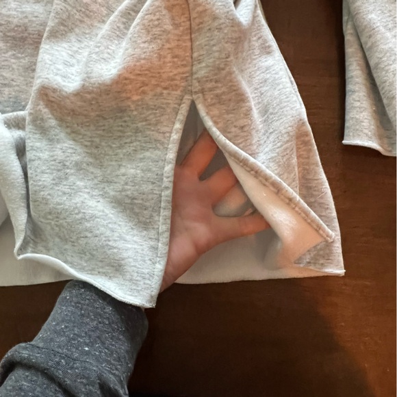 UGG Light Heather Gray Astrid Poncho - Like New Condition - XS/S - Picture 10 of 13